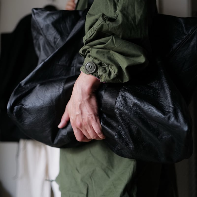 4月末お届け予定分_Fragments of Vintage Leather_Parachut