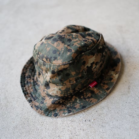 COMME des GARCONS SHIRT × Supreme Digital Camouflage Hat