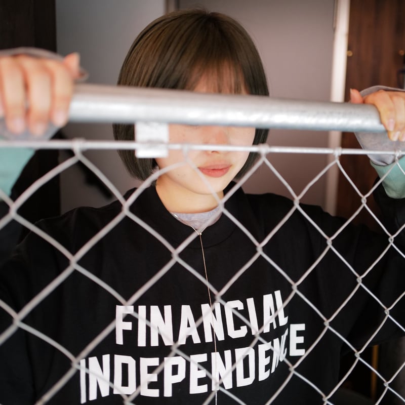 anytee classics] Financial Independent Tee_Bla