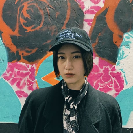 限定ブラックコーデュロイ！映画『世界で一番美しい少年』× anytee 公式キャップ
