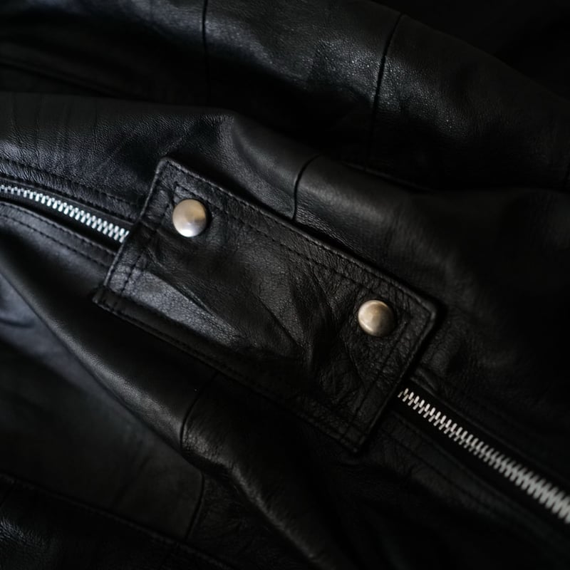 4月末お届け予定分_Fragments of Vintage Leather_Parachut