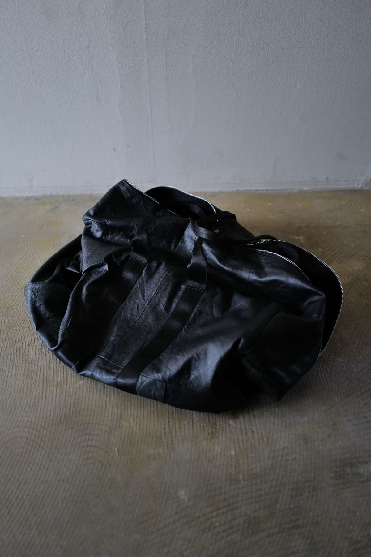 Fragments of Vintage Leather_Parachute Bag | an