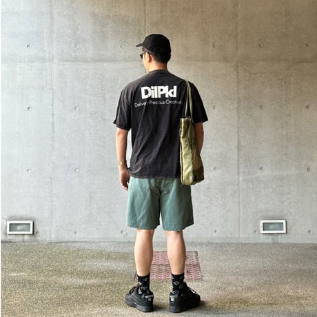 Delivery Precious Creativity_Faded Black Tee
