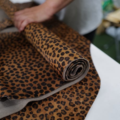 [anytee classics]  Narrow Long Belt_Leopard