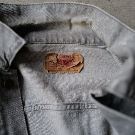 4/4 23時発売［XL］Greige Levi's Denim Jacket