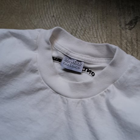 [anytee classics] Embroidered Pocket Tee