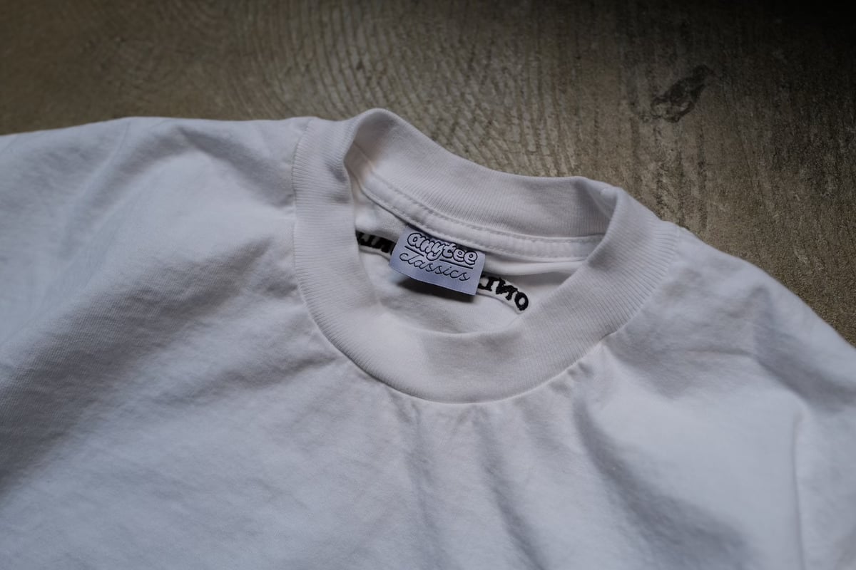 anytee classics] Embroidered Pocket Tee | anytee