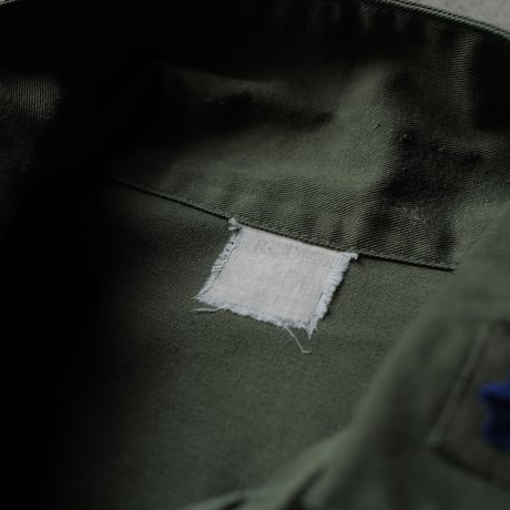 ［16 ( 1/2) / XL fit］U.S.AIR FORCE Olive Green Shirts_no.9