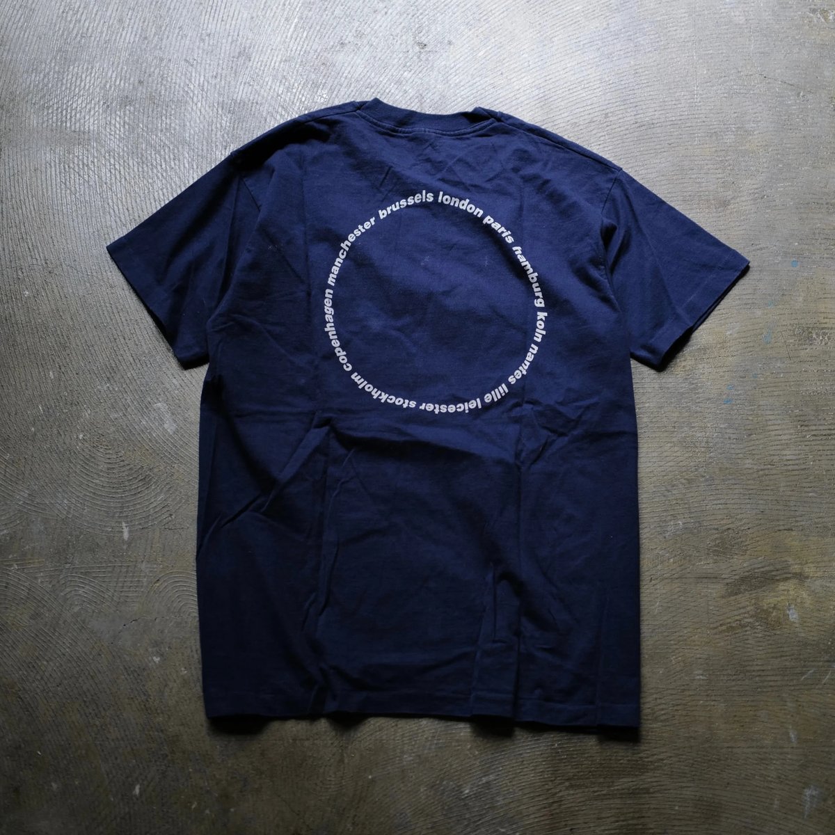 10月18日(土) 発売［XL］Oasis Debut Tour Tee 1994 | anytee