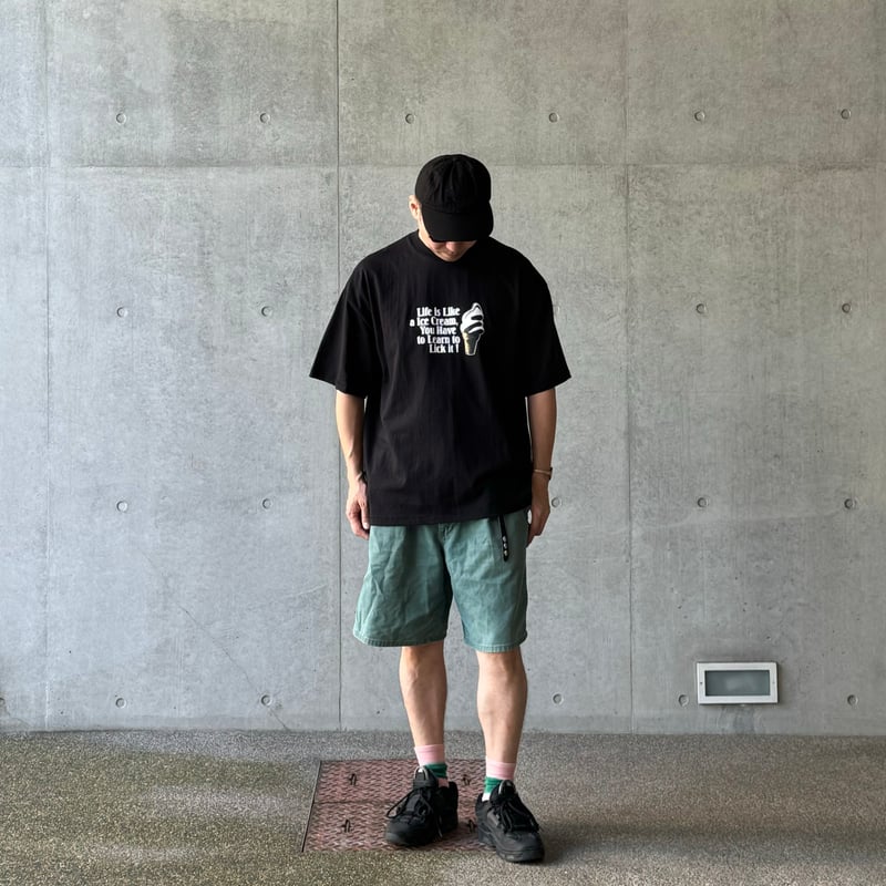 anytee classics] Ice Cream Tee_Black body | an