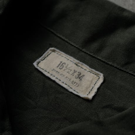 ［16 (1/2) / XL fit］USARMY Olive Green Shirts