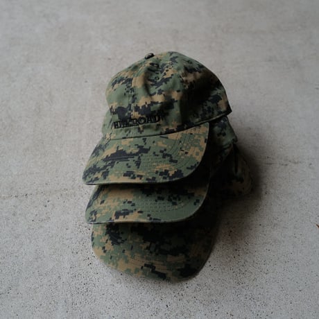 映画公式TEE/CAP『君は行く先を知らない(英題 HIT THE ROAD)』× anytee