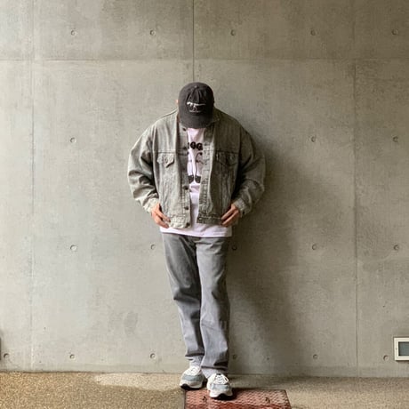 4/4 23時発売［XL］Greige Levi's Denim Jacket