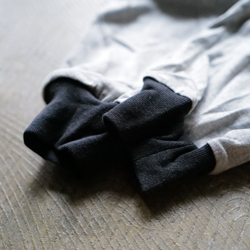 anytee classics] Two Tone Hoodie | anytee