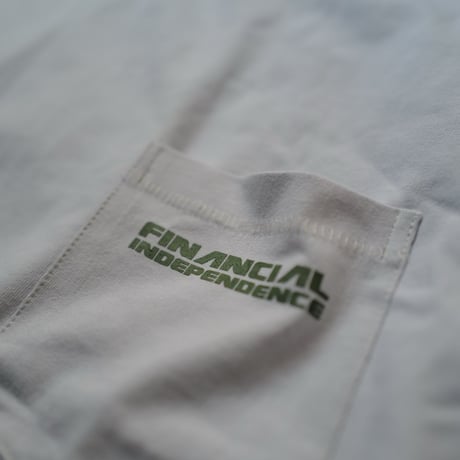 ［anytee classics］Financial Independent Pocket tee