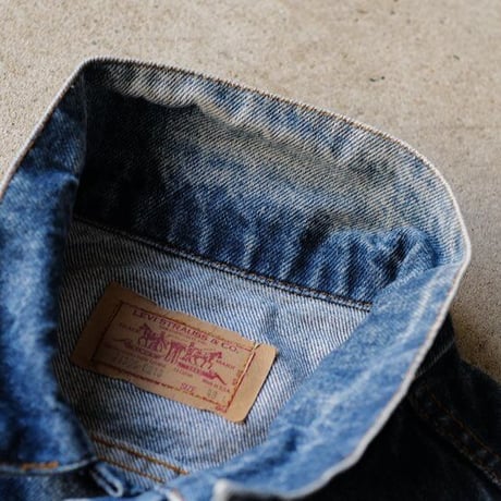 ［48-Long］Levi's Faded Denim Jacket