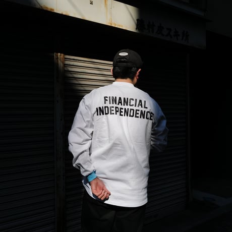 [anytee classics] Financial Independent Tee_White × Diamond Blue