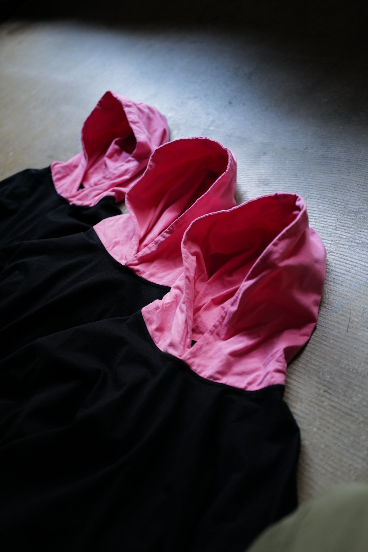 新品 anytee Black Pink Two Tone Hoodie 2XL anytee classics] 