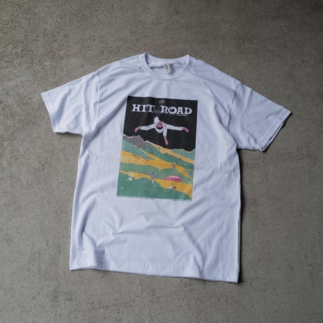 映画公式TEE/CAP『君は行く先を知らない(英題 HIT THE ROAD)』× anytee