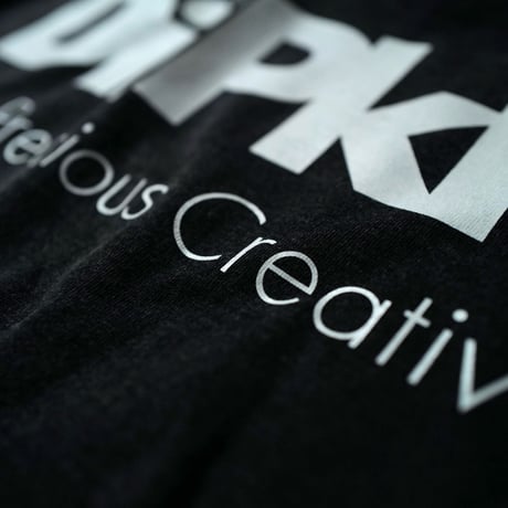 Delivery Precious Creativity_Faded Black Tee