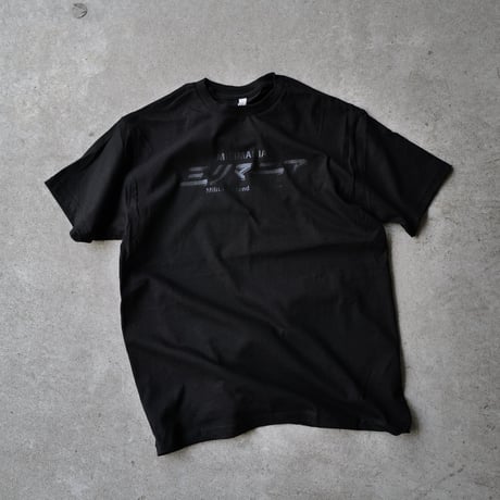 ブラック/オリーブ ミリマニア Tee