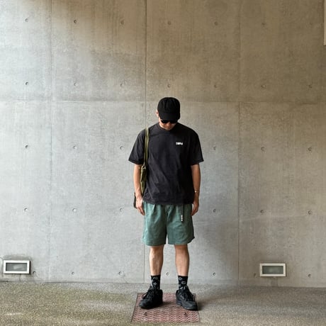 Delivery Precious Creativity_Faded Black Tee