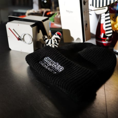 [anytee classics] Graffiti Logo Beanie