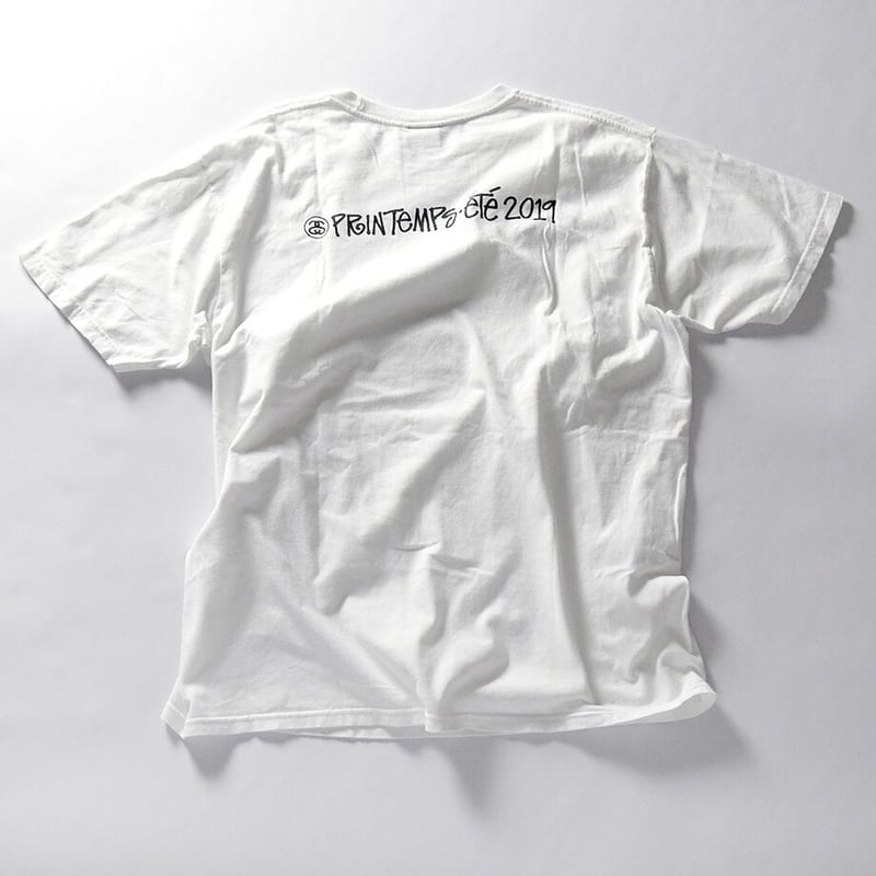 美品！希少なXL！STUSSY / カールラガーフェルド 追悼 Tシャツ ステューシー カールラガーフェルド 追悼 記念Tシャツ STUSSY