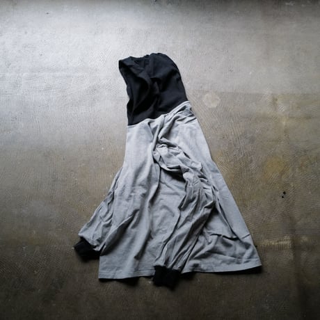 [anytee classics] Two Tone Hoodie