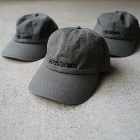 映画公式TEE/CAP『君は行く先を知らない(英題 HIT THE ROAD)』× anytee