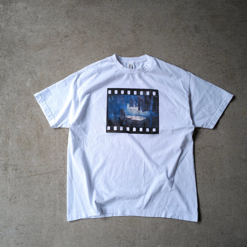 映画公式TEE 『フラッグ・デイ 父を想う日』 × anytee | anytee