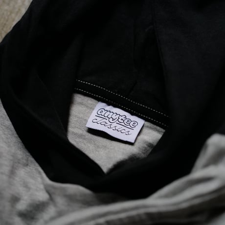 [anytee classics] Two Tone Hoodie