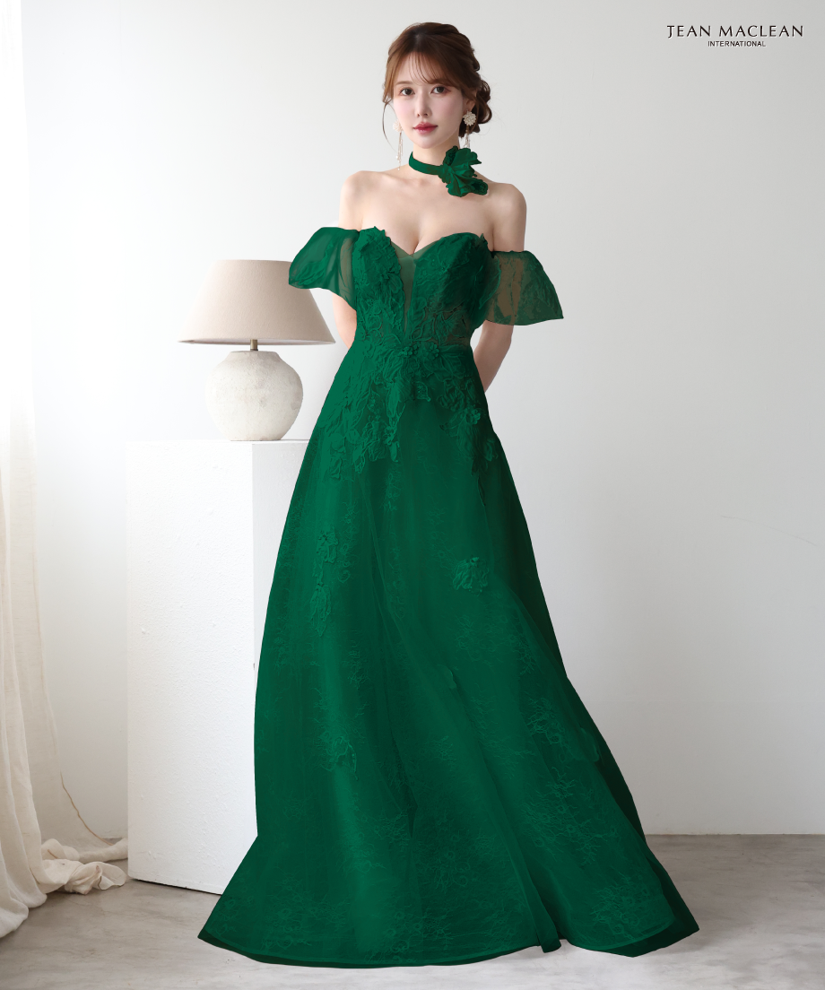 美品✴︎憧れのブルーアイリスミンク　ハーフコート　袖口パフスリーブ tocco closet（トッコ クローゼット）の「襟付き袖口パール装飾