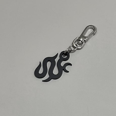 蛇と棘と月　tattoo keyholder