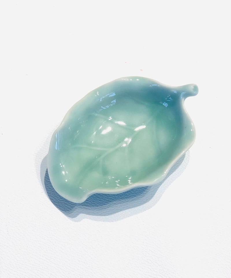 SH006 青磁茶則「蓮花」 | 中国茶専門店GUDDI