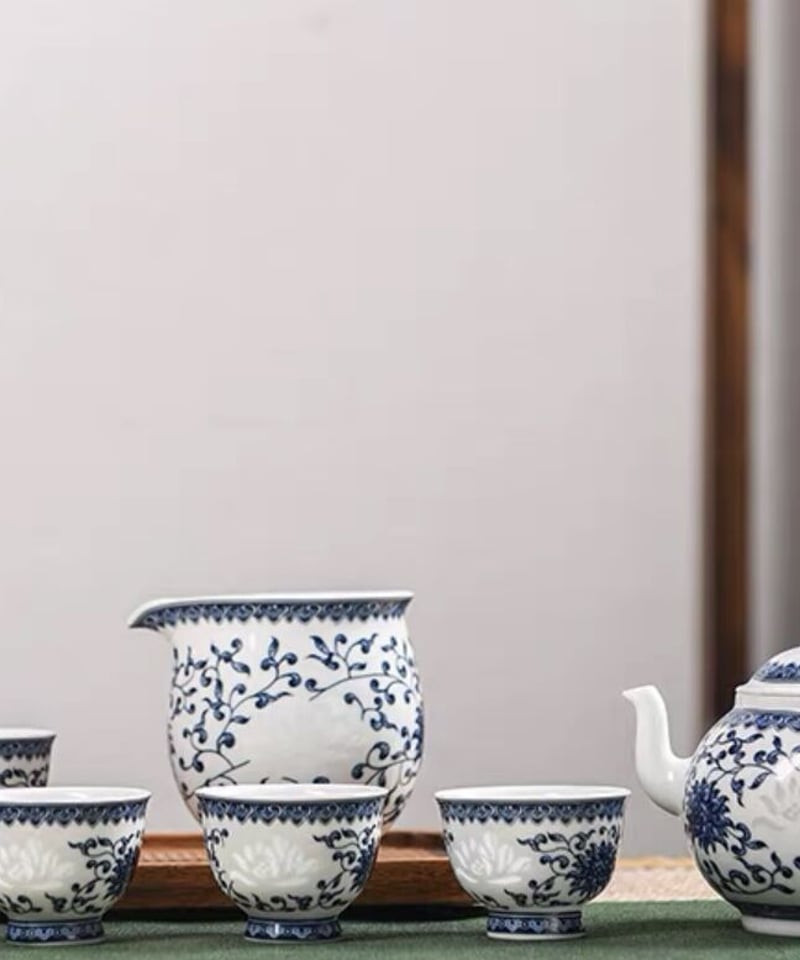 CS130 青花磁茶器「蓮花」 | 中国茶専門店GUDDI