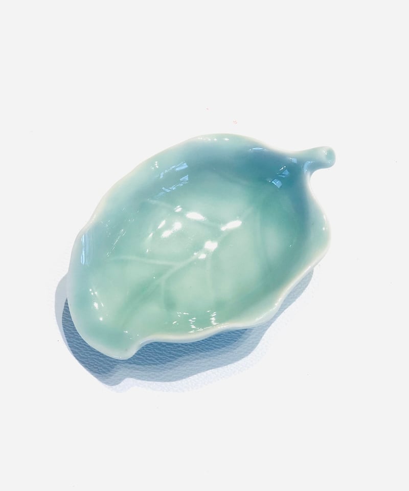 SH006 青磁茶則「蓮花」 | 中国茶専門店GUDDI