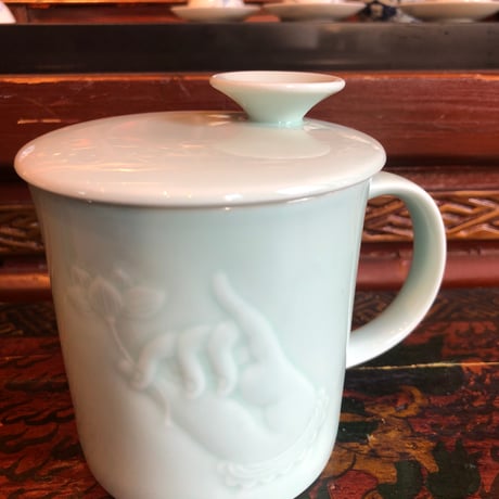 景徳鎮 龍柄蓋物器 D577 景徳鎮 龍柄蓋物器 D577