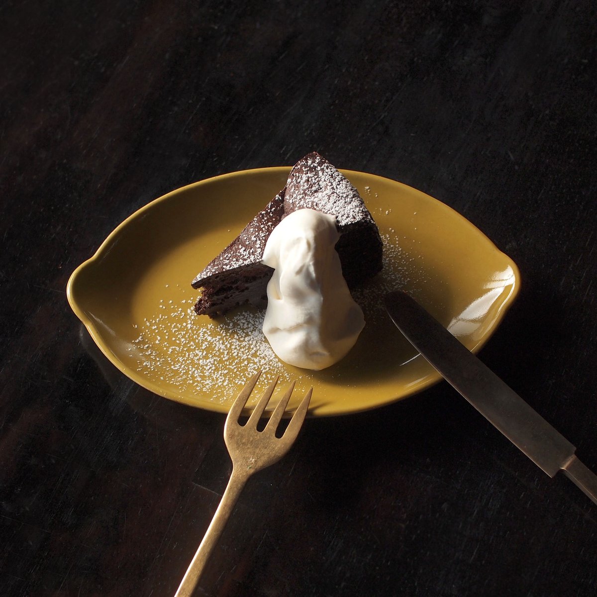 タイムレスな魅力を放つマイセンのフルーツ皿 タイムレスな魅力を放つマイセンのフルーツ皿 - 貴人たちのマイセン