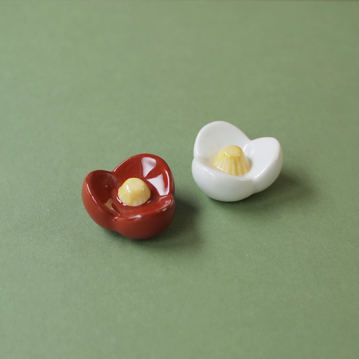 置物 hanaka No.383 三方椿 箸置き | sen no STORE