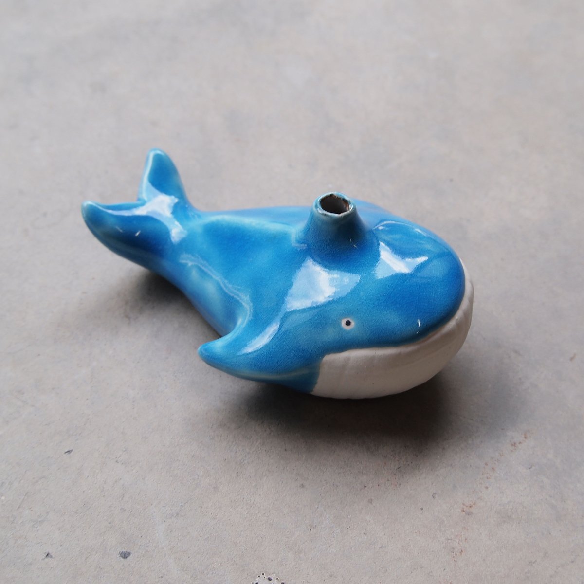 おしゃれな✨クジラの置物　花器　インテリア　陶器 貯金箱 おしゃれ かわいい 陶器 くじら 鯨 オブジェ 置物 可愛い