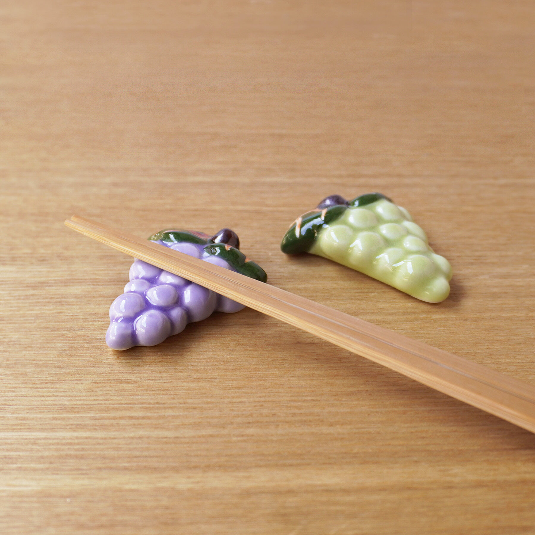 陶磁器製 箸置き14点セット(折り鶴/葉っぱ/フルーツ絵) 陶磁器製 箸置き14点セット(折り鶴/葉っぱ/フルーツ絵) original