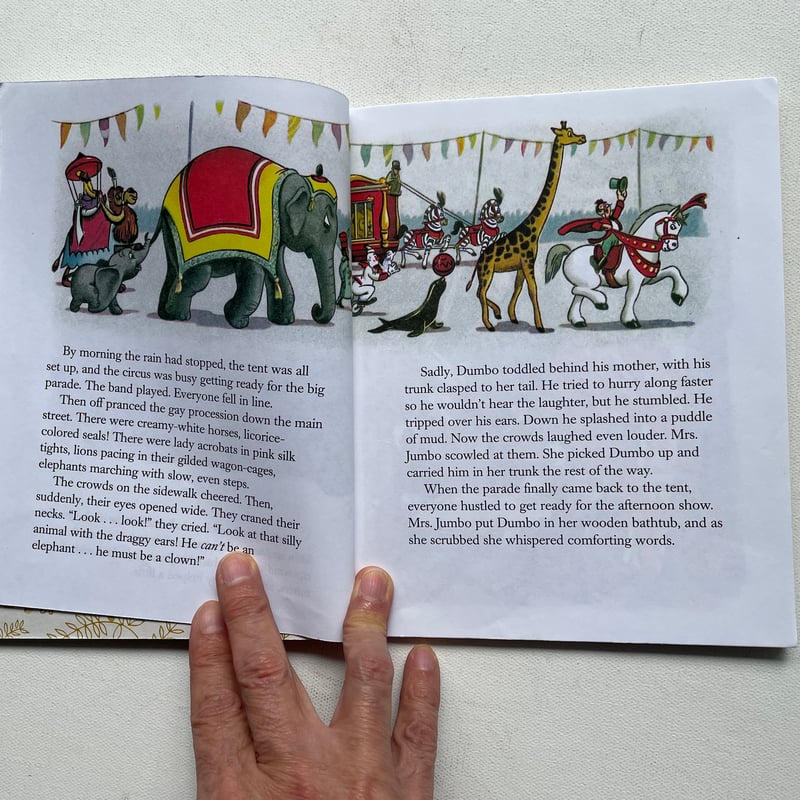 Walt Disney's DUMBO | 古書まどそら堂
