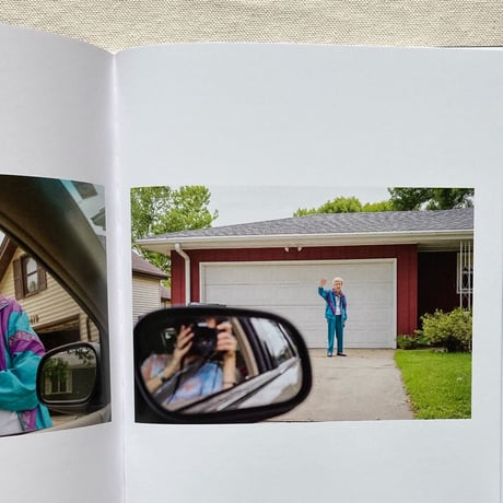 Deanna Dikeman｜LEAVING AND WAVING