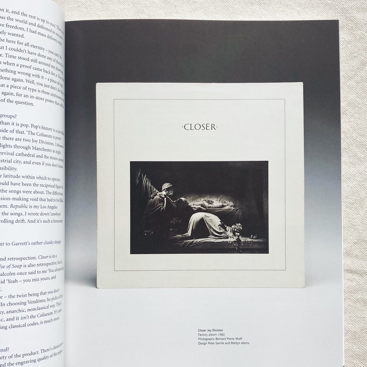 Designed by Peter Saville | 曲線