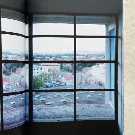 Takashi Homma｜LOOKING THROUGH