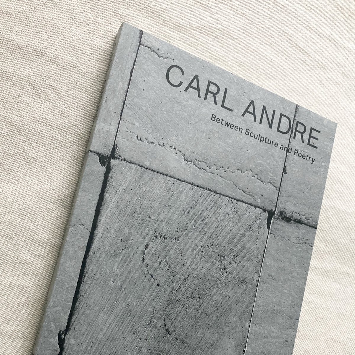 CARL ANDRE｜Between Sculpture and Poetry | 曲線