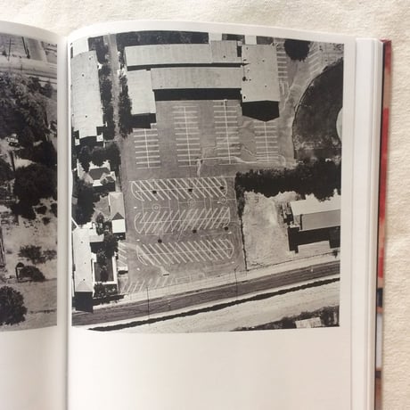 Cy Twombly｜LE TEMPS RETROUVÉ CY TWOMBLY PHOTOGRAPHE ET ARTISTES INVITÉS