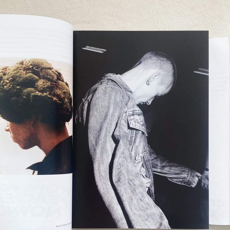 WOLFGANG TILLMANS FOUR BOOKS [45TH EDITION] | 曲線