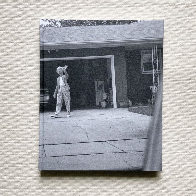 Deanna Dikeman｜LEAVING AND WAVING | 曲線